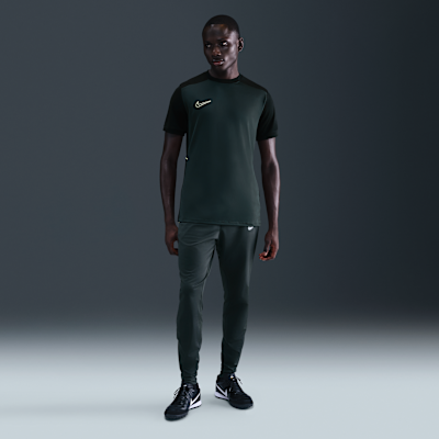 Nike Strike Men's Therma-FIT Soccer Pants. Nike.com